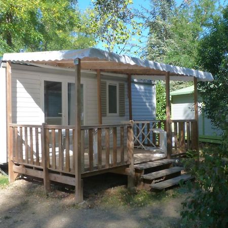 Camping L'Eau Vive Dauphin Exterior photo
