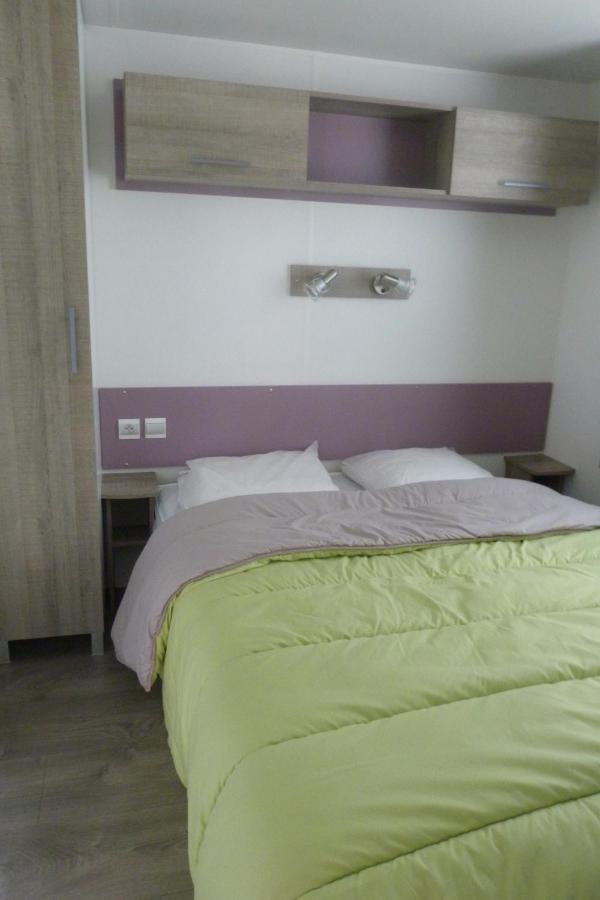 Camping L'Eau Vive Dauphin Exterior photo