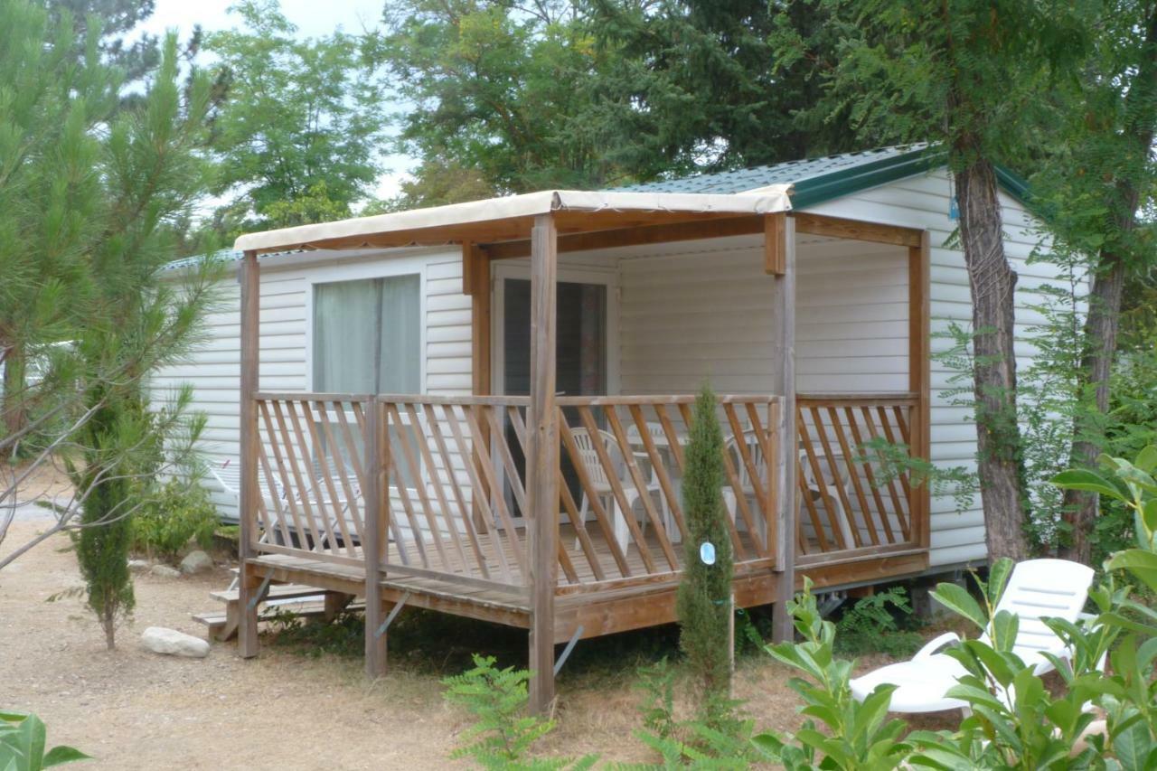 Camping L'Eau Vive Dauphin Exterior photo